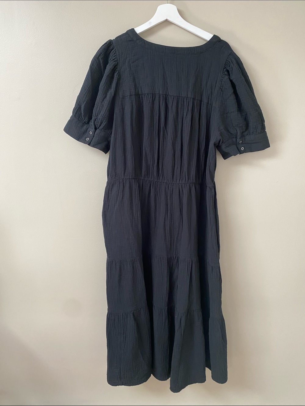 Madewell Lightspun Button-Front Tiered Midi Dress Black Button-Front size 16 - Picture 3 of 9